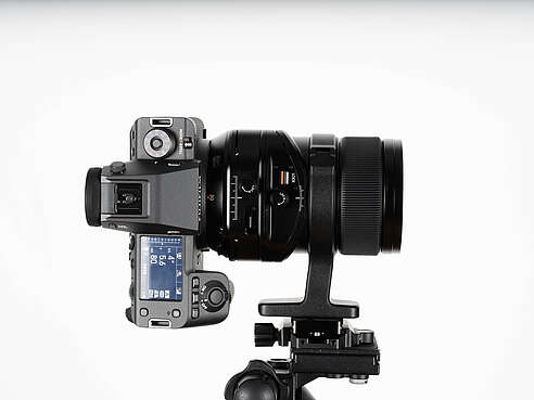 FUJIFILM GFX100 II mit FUJINON GF30mm F5.6 T/S