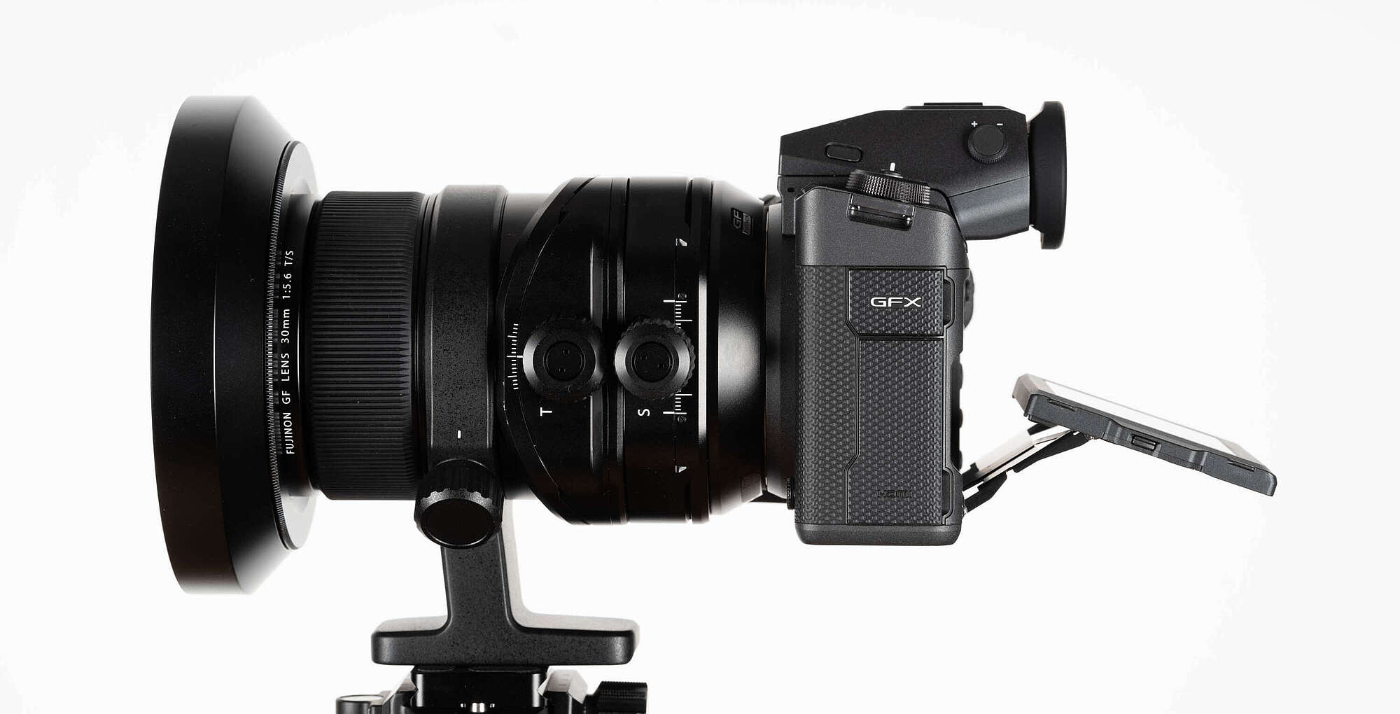 FUJIFILM GFX100 II mit FUJINON GF30mm F5.6 T/S